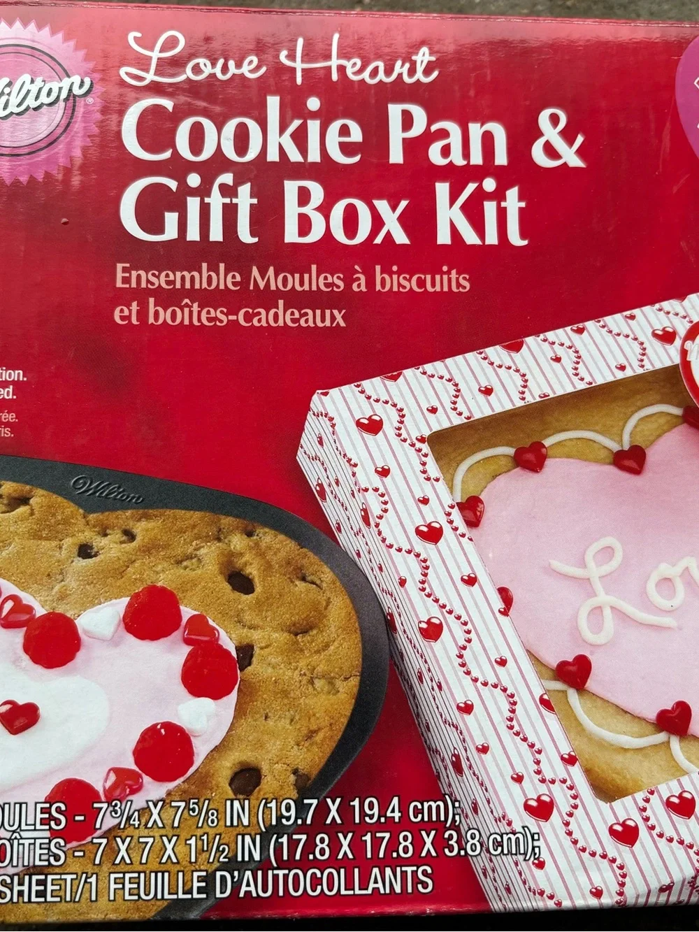 LOVE HEART COOKIE PAN AND GIFT BOX SET